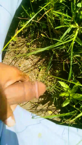 Outdoor sex.. musterbation...