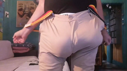16 Minutes of Bulge Party Time