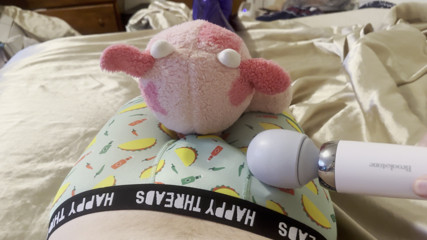 First Wand Play: Paws Only &amp; Lots of Cute Noises