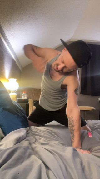 A Provacative Dance to Tove Lo