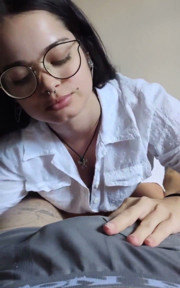 Incredible Slobbery and Greedy Blowjob That White Moon Gave This Morning