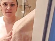 Pregnant housewife makes it herself in the shower!