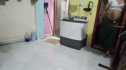 Wife ka blouse pahankar penis ki masaj ki