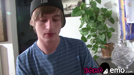 Cute twink Milan Tatoo breeding with his friend Rob Karota