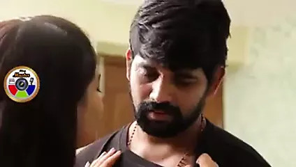 telegu aunty sashi lip kiss