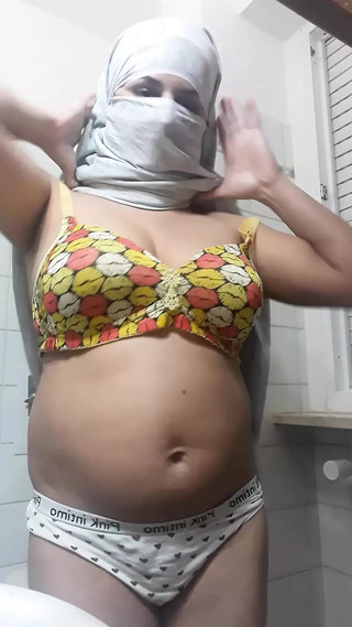 /beam/695e2add63dd9e37236a3b3a