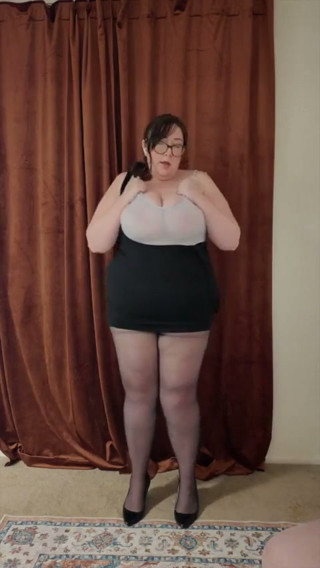 Big Tit BBW MILF Posing in Black Pantyhose