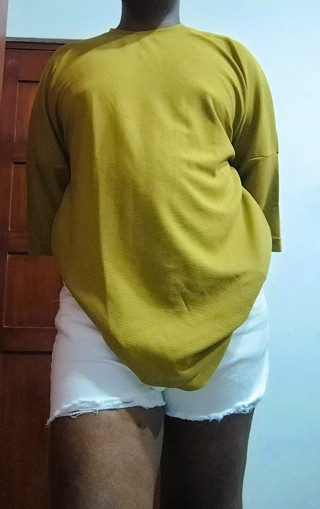 Showing my Ass and sissy clit