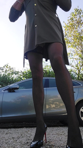I'm a slut shows me off in lingerie in public in front of strangers
