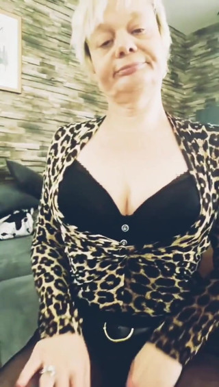 Hey You, Your Sexy MILF Is Horny, Come Play with Me