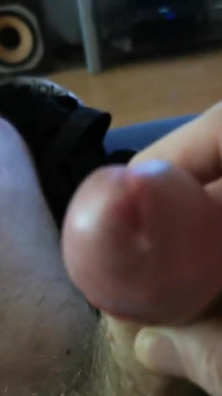 I wank myself while I watch porn