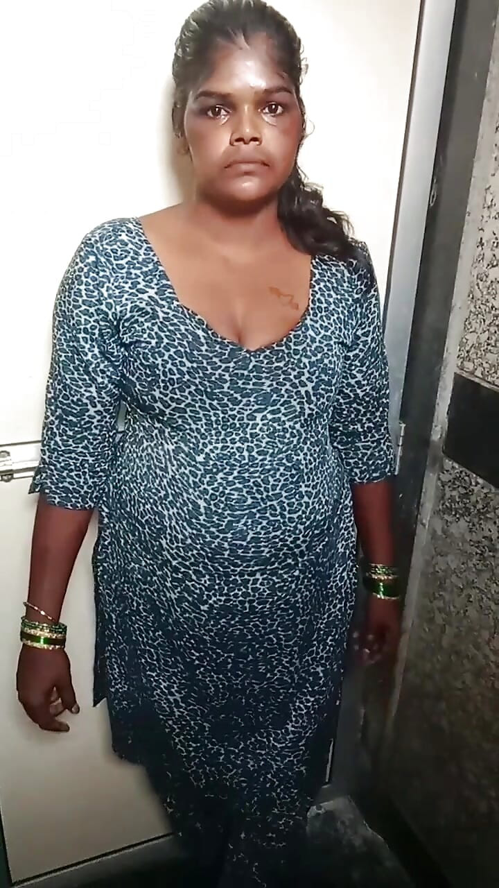 TRAIN TOILET College girl have sex with step brother Xxx , Desi Village Doggy style rough hardcore College girl tight pussy sex