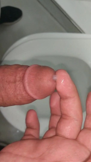 YOUNG ARAB BOY CUMSHOT WITHIN 1 MINUTE