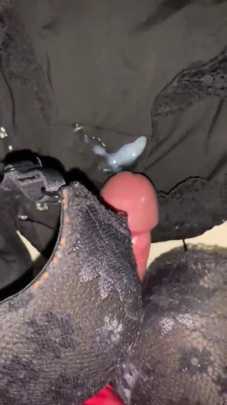 Cum on bra