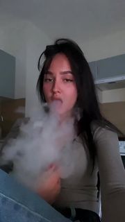 LillyCrei video