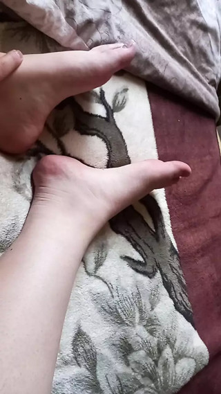 Legs fingers thumbnail