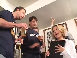 /beam/67a86216cc498f247e83c405