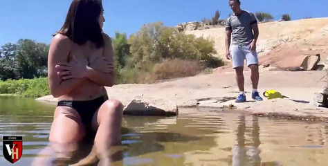 Shy Young Girl Fucking with a Man with a Thick Dick on the Banks of the so Francisco River