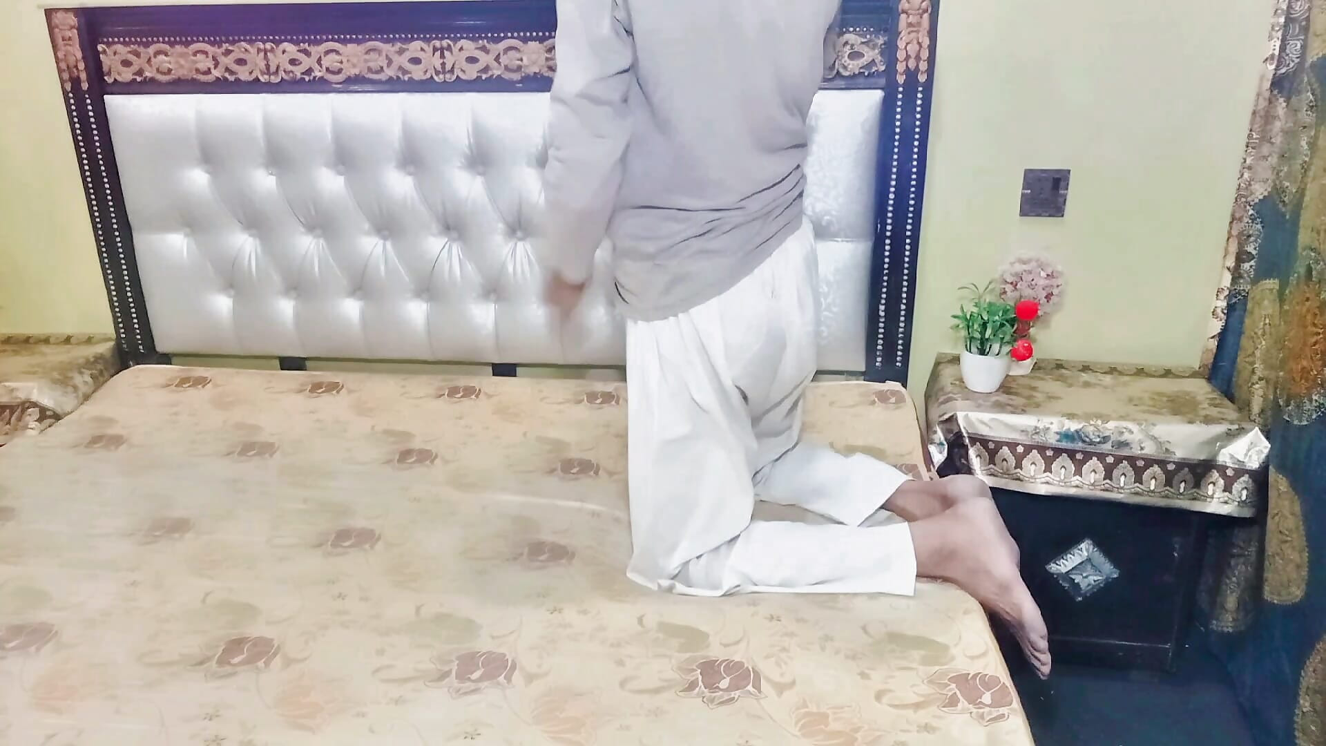 Mehwish Butt Blowjob Servant's Big Dick Fucked Hard Servant cum on Her Big Ass Best Indian Desi Sex Hindi Audio