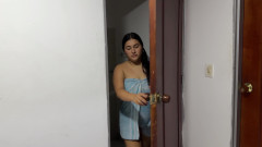 I Get Horny Watching My Rich Stepsister Bathe in the Yard, so I Decide to Watch Her and Masturbate Next to Her
