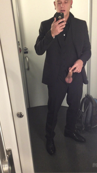 Train wank and cum