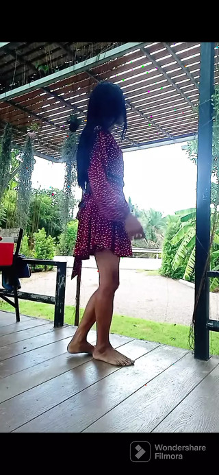 Showing horniness during the daytime thumbnail