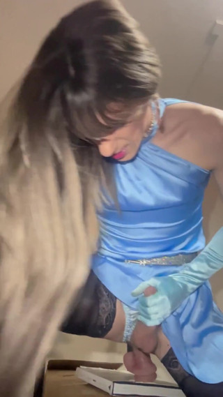 Jess Silk Rides Dildo