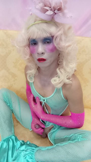 Oanh Le transgender wearing sexy clothes porn playing with an artificial can