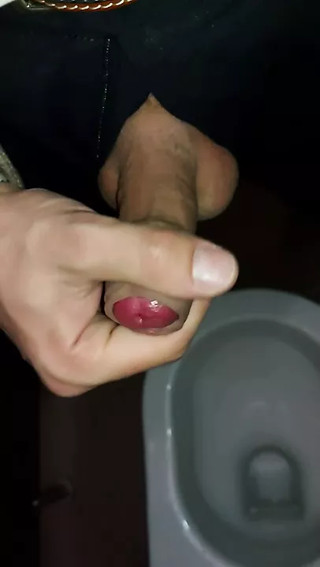 Slow mo closeup wank