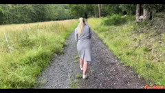 Exhibitionist Gets Orgasm in Park
