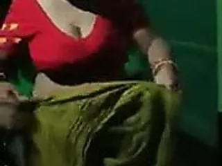 Desi aunty changing clothes