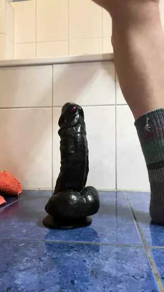 Huge dildo anal fuck with 6,5cm x 30cm Black dildo
