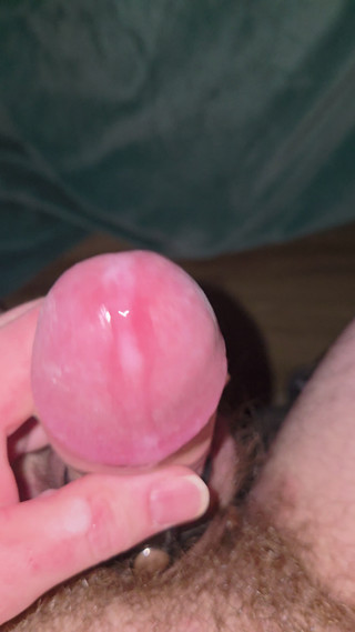 Who wants some creamy cum?!