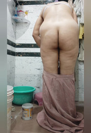 Priya Bhabi Big Ass Back Side