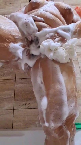 Big ass wife taking shower