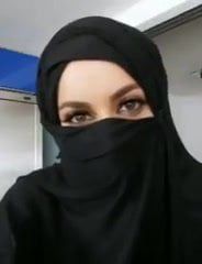 /beam/67a860b3cc498f247e70a68f