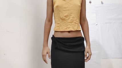 (PRIVATE COLLECTION) TRYING TO INSERT VARIOUS OBJECTS AT HOME INTO THE VAGINAL OPENING