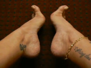 Super Arched Feet Toe Pointing