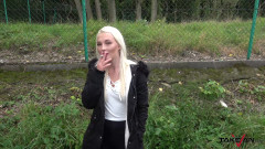 Blondie picked up, fucked and thrown out naked