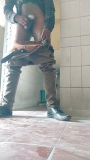 I Masturbate My BBC in the Restroom