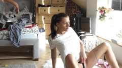 Fantastic video with lots of different teasing