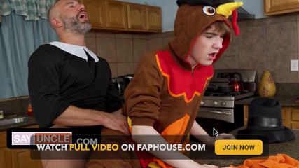 Gay Kitchen Sex Compilation - Stepdads Getting Naked with Stepsons Over Breakfast