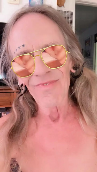 BBBlondie loves to watch