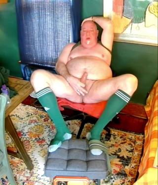 Jerk off in Green!