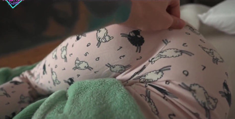 I Woke up to My Stepbrother Jerking off My Pussy