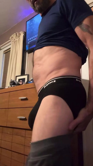 Playing with my juicy cock till cum