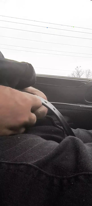 Jerking Off While Driving my Minivan
