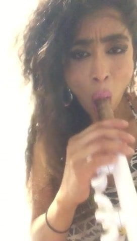 Hot Pakistani Milf Sucks vibrator