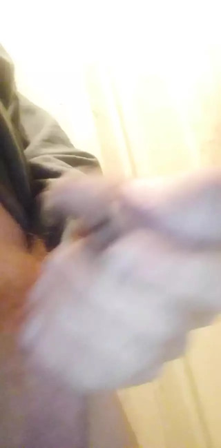 Solo pussy play