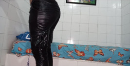 My Venezuelan Mature Neighbor Accepts to Record a Porn Video
